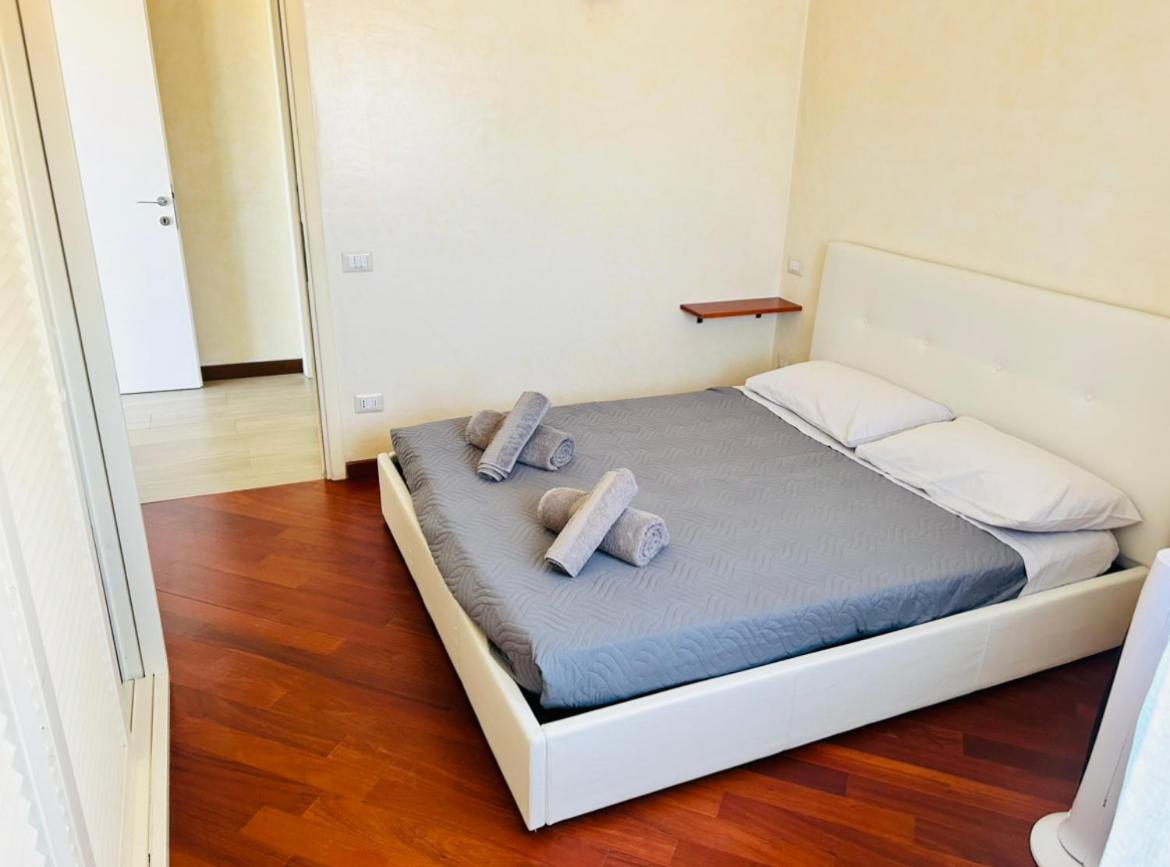 Sunny Rooftop Loft With Gorgeous Views Of Olbia Exterior photo